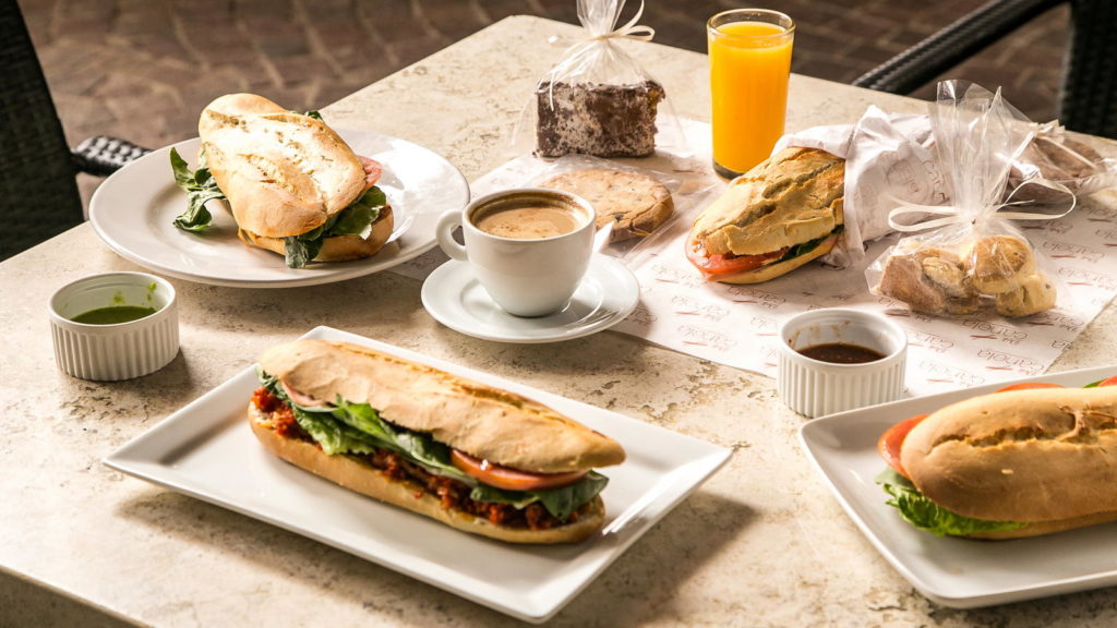 Cafetería Delicanela Hotel Real de Minas Poliforum, León Guanajuato