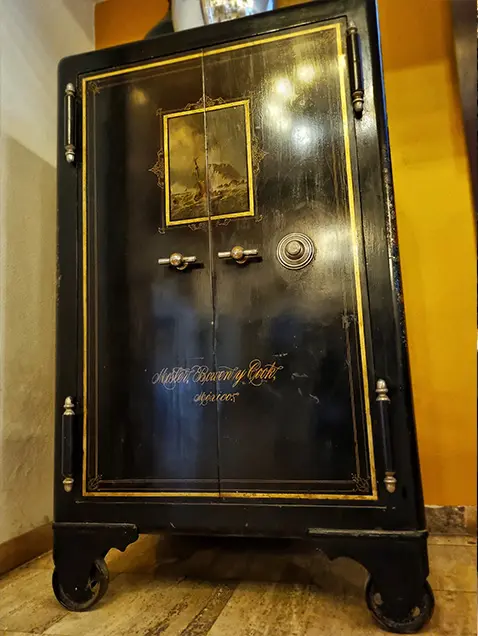 Galería de Arte, Hotel Real de Minas Poliforum, Hotel en León Guanajuato